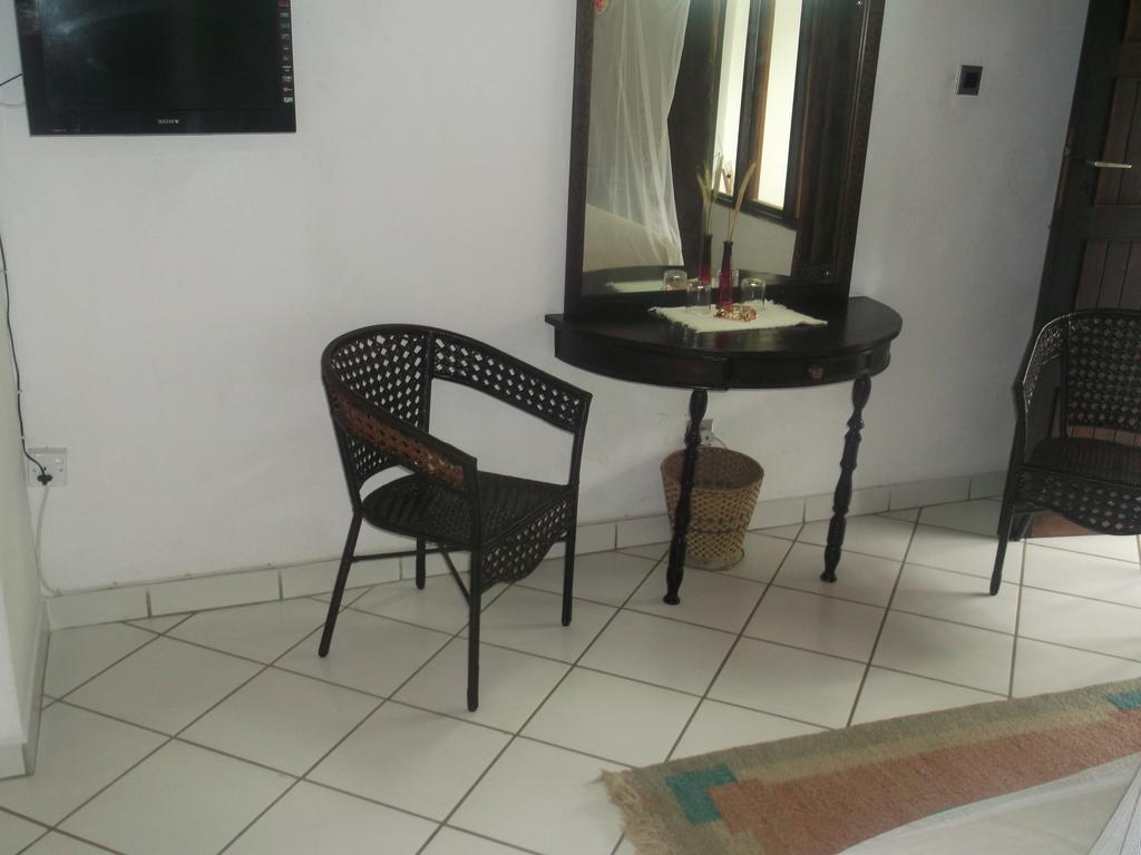 Papillon Garden Bar Villas Bamburi Habitación foto
