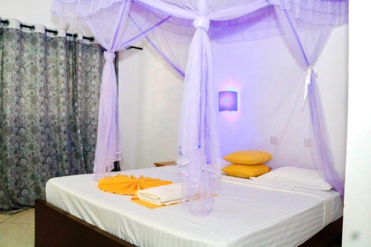 Papillon Garden Bar Villas Bamburi Exterior foto
